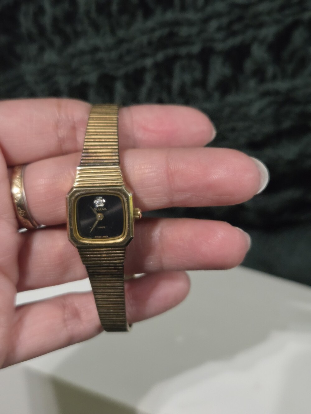 Vintage Bulova Womens Swiss Quartz Gold Watch